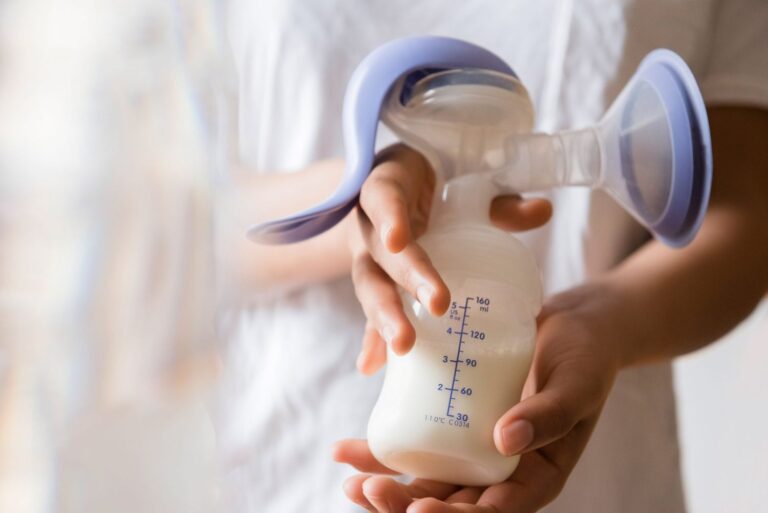 The Ultimate Breast Pump Buying Guide: Based on Real Mom Experiences!
