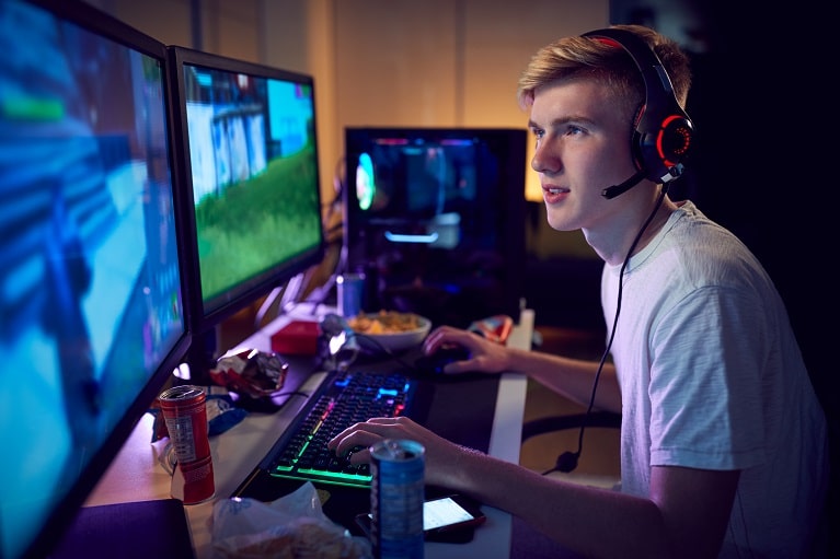 Omacuan and the Growth of Online Entertainment